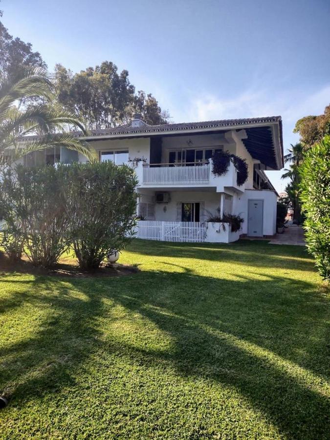 מארבלה Puerto Banus Apartment Near Beachfront, Sunny Terrace, Pool, Tennis Court, Parking And Movies Projector מראה חיצוני תמונה